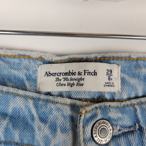 Abercrombie and Fitch The 90s Straight Ultra High Rise Jeans Size 29/8 - Picture 3 of 8